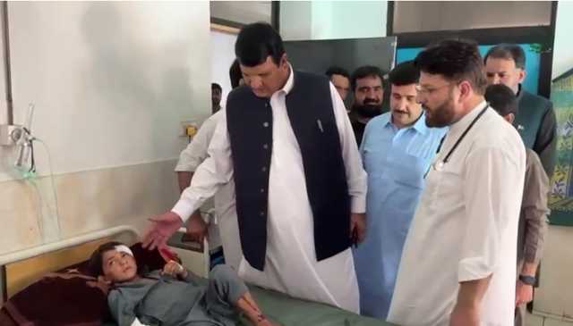   وفاقی حکومت سیلاب زدگان کو تنہا نہیں چھوڑے گی،امیر مقام