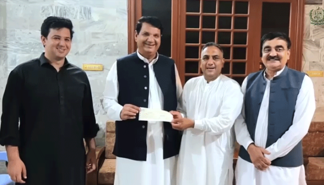 امیرمقام کاسوات کے ہیروز کو خراج تحسین: سیلاب متاثرین کی جانیں بچانے والے رضاکاروں کیلئے 10،10 لاکھ روپے انعام کااعلان
