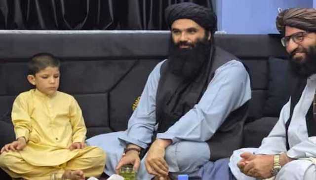 افغانستان کا11سالہ آئن اسٹائن عالمی سطح پر توجہ کا مرکز بن گیا
