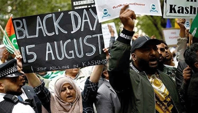 دنیا بھر میں کشمیری آج بھارت کا یوم آزادی یوم سیاہ کے طور پر منا رہے ہیں