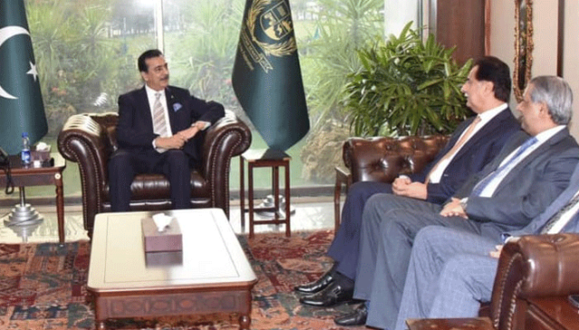 چیئرمین سینیٹ سید یوسف رضا گیلانی اور اسپیکر قومی اسمبلی سردار ایاز صادق کی چیئرمین سینٹ کی رہائش گاہ پر اہم ملاقات، پارلیمانی تعاون بڑھانے پر اتفاق