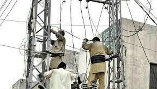 بلوچستان: منگوچر میں گرڈ اسٹیشن پر حملہ، کیسکو کے عملے، گارڈز کو یرغمال بنالیا گیا