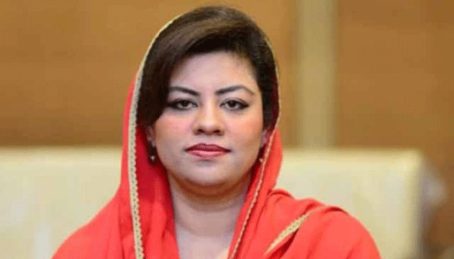 راولپنڈی پولیس کا پی ٹی آئی رہنما کنول شوذب کی گرفتاری کے لیے ان کی رہائشگاہ پرچھاپا