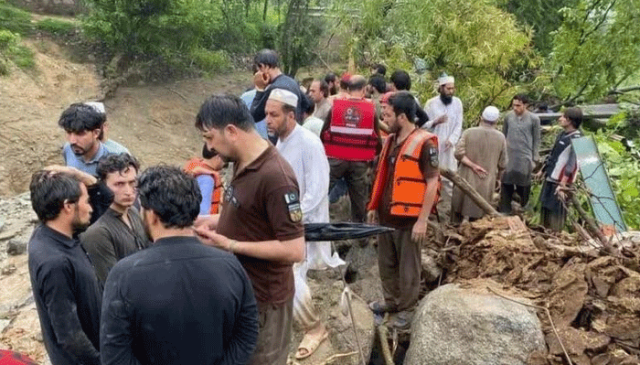 بارشوں اور سیلابی ریلوں نے تباہی مچادی ، اموات کی تعداد 250 سے تجاوز 