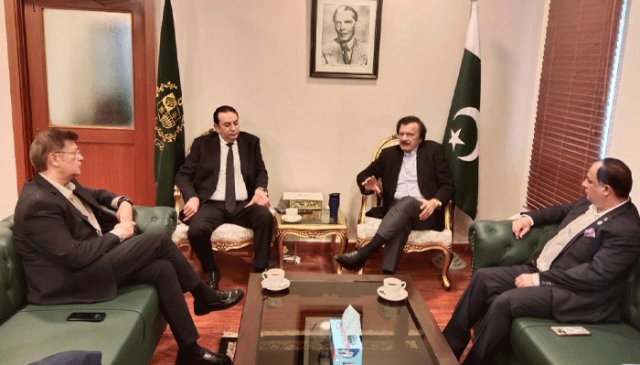 انڈسٹریلائزیشن کو فروغ دیکر ملکی  ترقی کے راستے پر گامزن کیا جا سکتا ہے، ہارون اختر خان