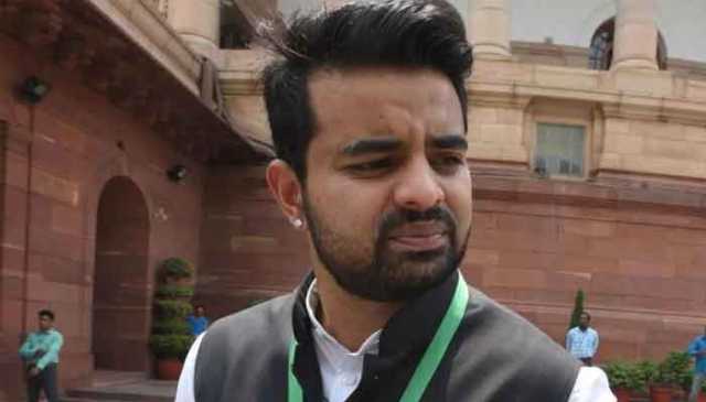 گھریلو ملازمہ سے زیادتی،سابق بھارتی رکن پارلیمنٹ کو عمر قید کی سزا