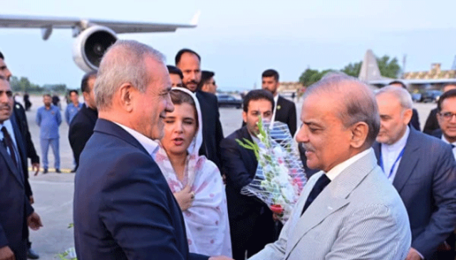 ایرانی صدر کی وزیر اعظم ہاؤس اسلام آباد آمد، گارڈ آف آنر پیش