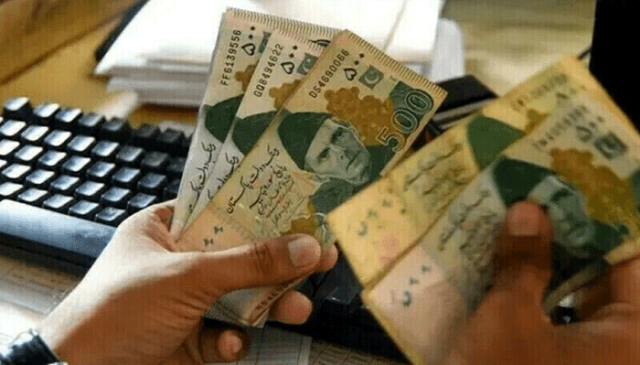 آن لائن خرید و فروخت پر ٹیکس کی سختی، ایف بی آر نے ای کامرس ریٹیلرز کے لیے نئی شرائط طے کر دیں