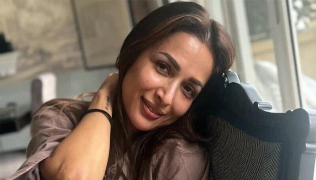 ملائکہ اروڑا ’بُڑھیا‘ کہنے پر غمزدہ، بیٹے نے کیسے صبر دیا؟