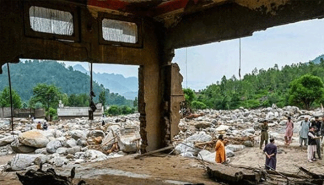 خیبر پختونخوا میں سیلاب سے 648 اسکولوں کو جزوی نقصان ، 34 مکمل تباہ