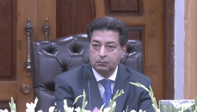 سپریم جوڈیشل کونسل نے چیف الیکشن کمشنر اور 2 ارکان کیخلاف شکایات خارج کر دیں