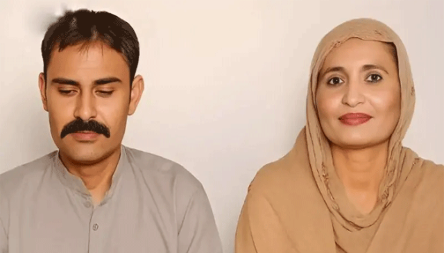 چائے سے شروع ہونیوالی بات محبت تک جا پہنچی، پرنسپل نے چپراسی سے رچالی