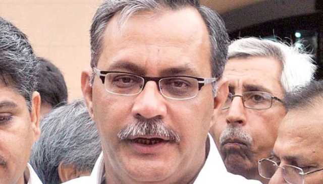 کراچی کی سڑکیں ڈیزرٹ ریلی کا منظر پیش کر رہی ہیں، حیدر عباس رضوی کی سندھ حکومت پر تنقید