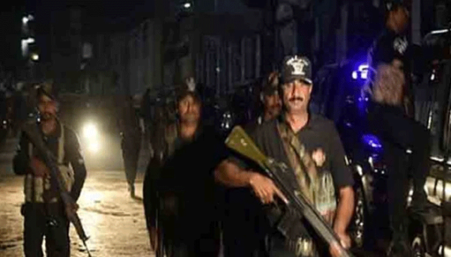 کراچی، پولیس کا قیوم آباد میں کومبنگ آپریشن، داخلی و خارجی راستے سیل، ہوٹل و مکانات کی تلاشی