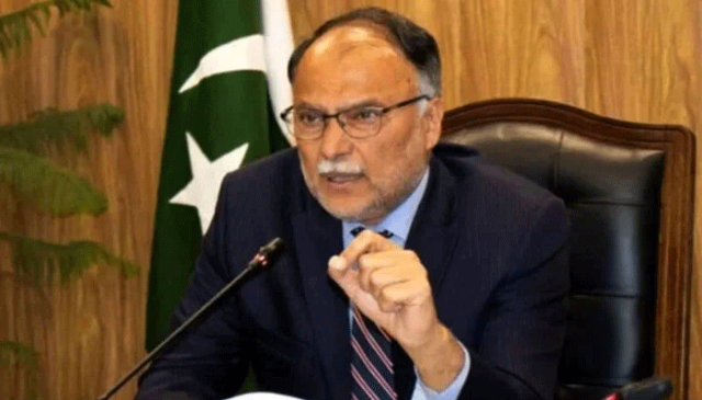 سیلاب سے نقصانات کا ابتدائی تخمینہ 10 دن میں مکمل کیا جائے گا، احسن اقبال