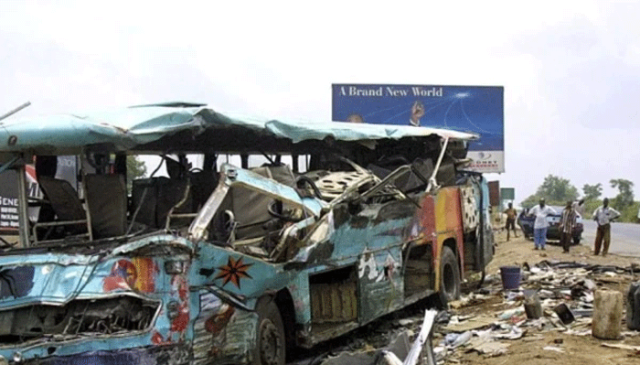 نائجیریا میں شادی کی بس حادثے کا شکار، 19 افراد ہلاک