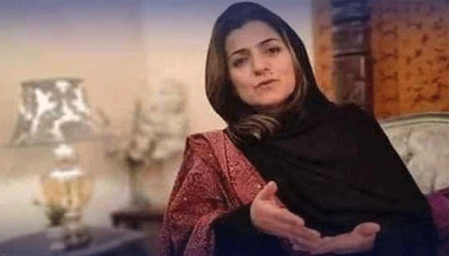 فلک ناز چترالی کے کمیٹیوں سے استعفیٰ کے بعد پی ٹی آئی کے مستعفی ہونے والے سینیٹرز کی تعداد 10 ہو گئی