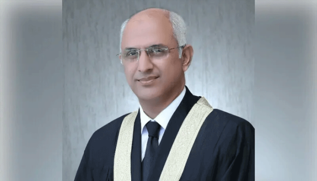 ہماری ہائیکورٹ کے رولز ایک رات میں بن گئے اور دستخط بھی ہوگئے، جسٹس محسن کیانی