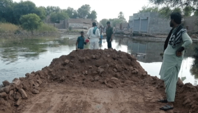ستلج کا کٹاؤ: پاکپتن، بہاولنگر میں سیکڑوں مکانات دریا برد، جلالپور میں 3 افراد جاں بحق