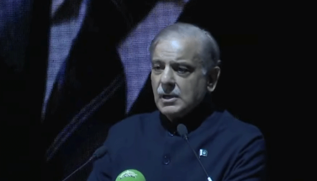 اوورسیز پاکستانی ملک کے وہ عظیم سفیر ہیں جو دن رات محنت کرتے ہیں، وزیراعظم