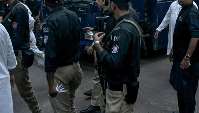 کراچی میں قتل 3 خواجہ سرا مرد نکلے