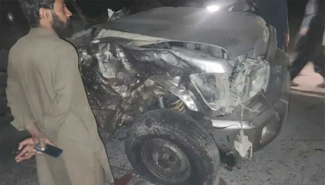 کوئٹہ : اختر مینگل کی گاڑی کے قریب خودکش دھماکا