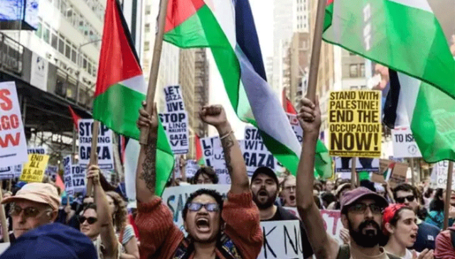اقوام متحدہ کی گلیاں اسرائیل مخالف نعروں سے گونج اٹھیں، مظاہرین کا نیتن یاہو کو گرفتار کرنے کا مطالبہ
