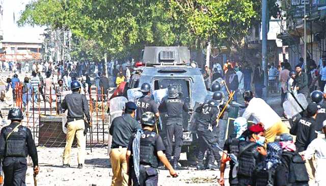 لاہور میں مذہبی جماعت کے احتجاج کے بعد گرفتاریاں، دیگر شہروں تک دائرہ وسیع