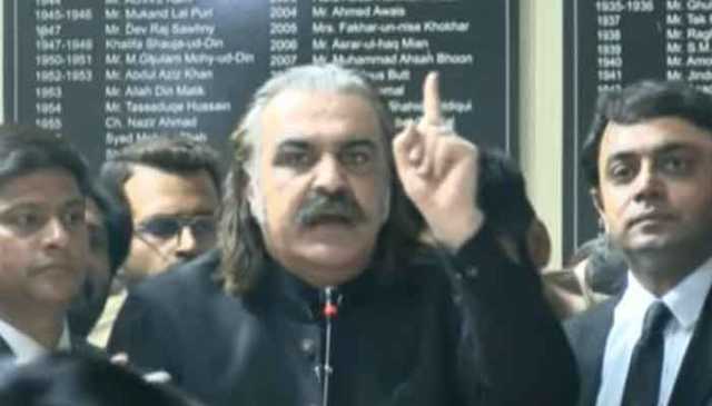 عدلیہ آئین کے تحفظ کے لیے کردار ادا کرے، علی امین گنڈا پور