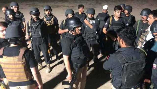 ڈیرہ اسماعیل خان: پولیس ٹریننگ سکول پر حملہ، 7 جوان شہید، 6 دہشتگرد جہنم واصل