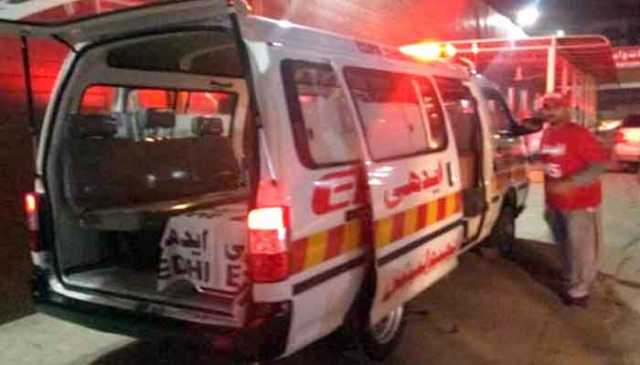 شکارپور: تیز رفتار گاڑی نے سوئے افراد کو کچل دیا، 5 بچوں سمیت 8 جاں بحق، 5 زخمی
