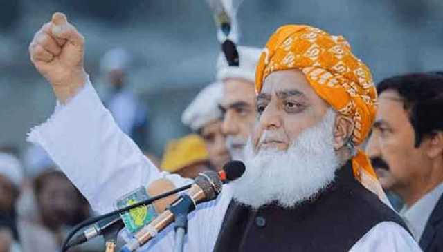 مولانا فضل الرحمان نے کارکنوں کو اسلام آباد جانےکی تیاری کی ہدایت کردی