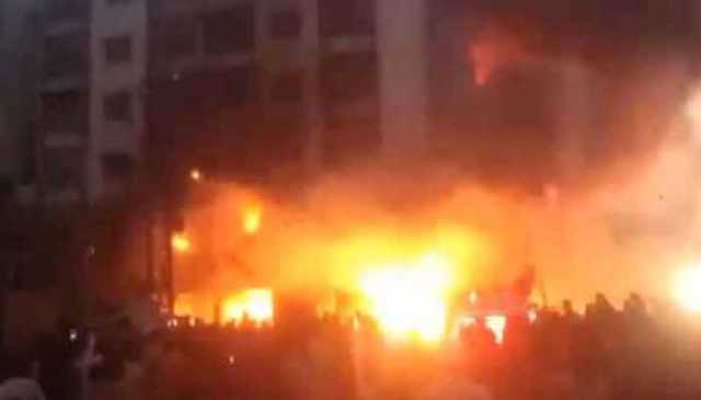 جامعہ کراچی کے عقب میں جھاڑیوں میں آتشزدگی، شہری جاں بحق، دو زخمی