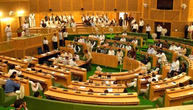 آزاد کشمیر میں سیاسی ہلچل، پیپلز پارٹی نے نئی حکومت بنانے کا دعویٰ کر دیا