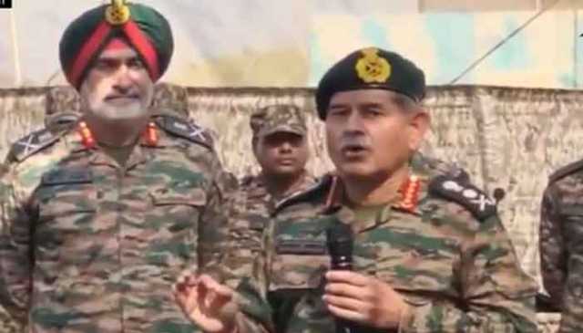 پاکستان کو سوچناپڑے گا   دنیا کے نقشے پر رہنا چاہتا ہے یا نہیں ،بھارتی آرمی چیف کی بڑھک
