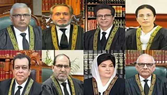 جب تک آئین میں مزید ترمیم نہیں ہوتی، موجودہ آئین پر ہی عمل کرنا ہوگا، سپریم کورٹ