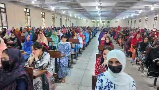 ملک بھر میں میڈیکل اور ڈینٹل کالجوں میں داخلوں کے لیے ایم ڈی کیٹ ٹیسٹ آج
