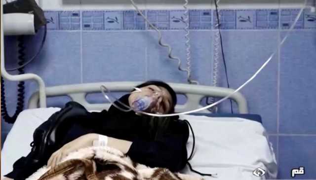 ماں،بیٹی کو کندھے پر اٹھائے ہسپتال کی جانب بھاگتی رہی،کسی نے مدد نہ کی