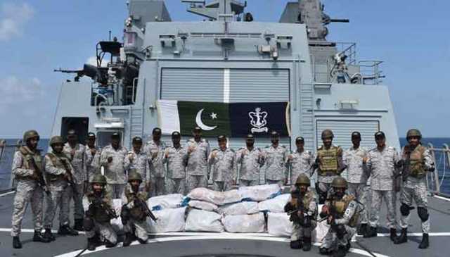 پاک بحریہ نے بحیرہ عرب میں اربوں روپے مالیت کی منشیات پکڑ لیں