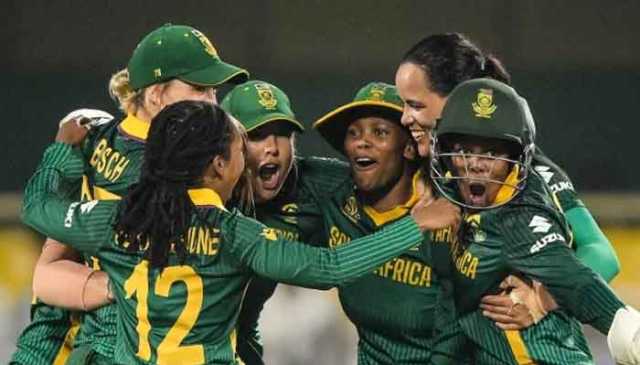 ویمنز ورلڈکپ سیمی فائنل، جنوبی افریقا نے انگلینڈ کو شکست دے کر تاریخ رقم کردی