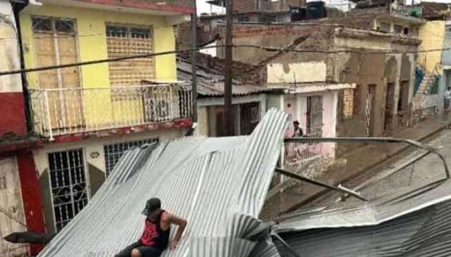 سمندری طوفان ملیسا سے جمیکا اور کیوبا میں درجنوں دیہات تباہ، 5 لاکھ سے زائد افراد بجلی سے محروم ہوگئے