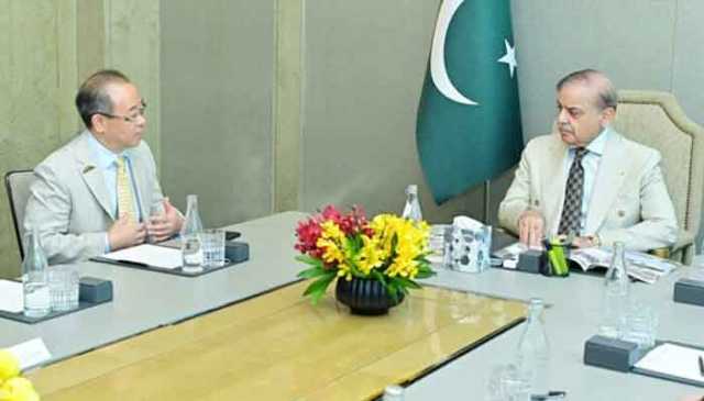 وزیراعظم سے ملائیشین بزنس گروپ کے وفد کی ملاقات، اقتصادی تعاون کے فروغ پر اتفاق