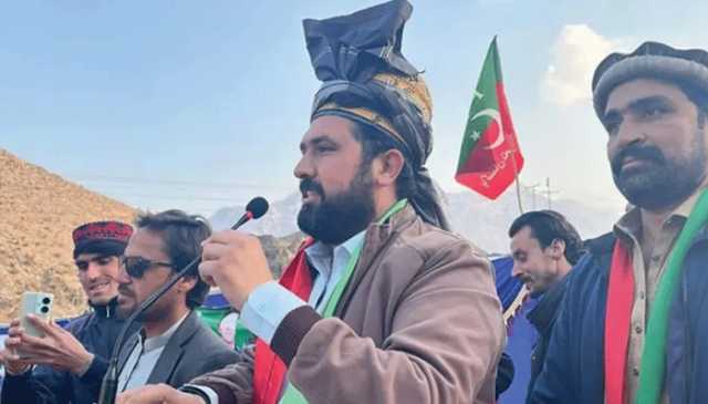 سہیل آفریدی کا چارسدہ جلسے سے خطاب: ظلم و جبر کرنے والوں کو انصاف کے کٹہرے میں لایا جائے گا