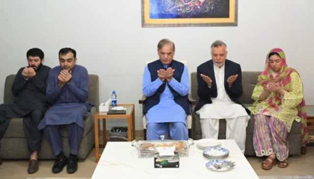 وزیراعظم شہباز شریف کی میاں مرغوب احمد سے تعزیت