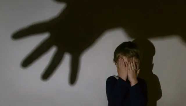 چھٹی لینے پر کمسن گھریلو ملازمہ پر تشدد، پولیس نے مقدمہ درج کر لیا