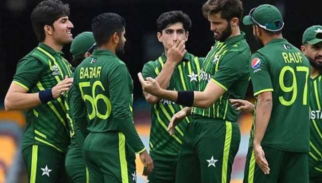 پاکستان ٹیم جنوبی افریقہ کے خلاف پہلا ٹی ٹوئنٹی گلابی تھیم والی کٹ میں کھیلے گی