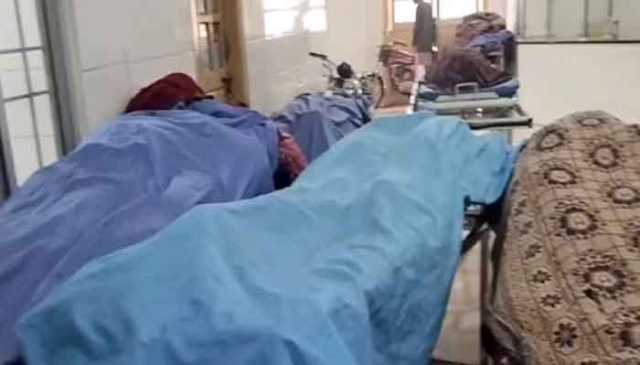 ملاکنڈ؛ خانہ بدوشوں کا ٹرک الٹنے سے خواتین و بچوں سمیت 15 افراد جاں بحق