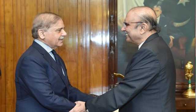 وزیراعظم شہباز شریف کی صدر آصف زرداری سے اہم ملاقات، آزاد کشمیر میں حکومت سازی اور پاک افغان کشیدگی پر مشاورت