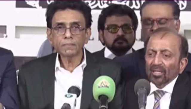 27 ویں ترمیم مسئلہ نہیں، بلدیاتی نظام سمیت کئی اقدامات پر عملدرآمد چاہتے ہیں،خالد مقبول