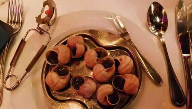 فرانس میں ایک اور بڑی چوری: ریسٹورنٹ کے تقریباً 3 کروڑ روپے مالیت کے گھونگے غائب